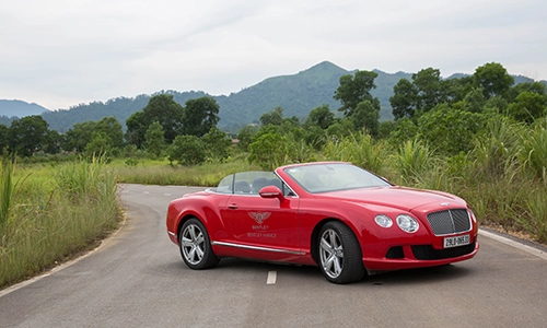  chi tiết bentley continental gtc chạy thử tại hà nội - 10