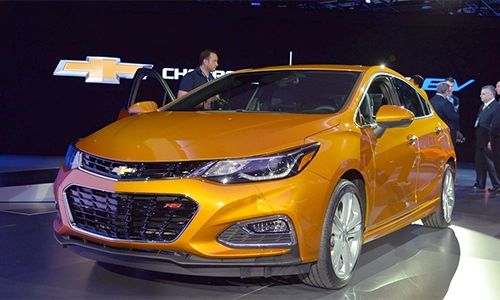  chi tiết chevrolet cruze hatchback 2017 - 3