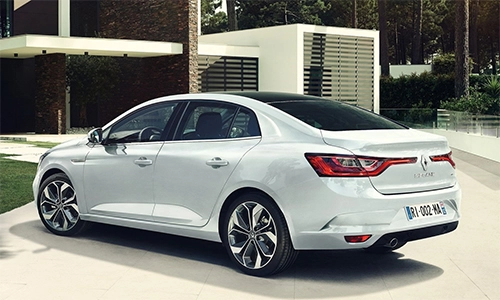  chi tiết renault megane sedan - đối thủ toyota altis - 1