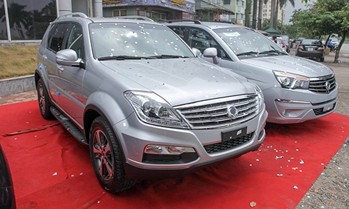  chi tiết ssangyong rexton w tại hà nội - 2