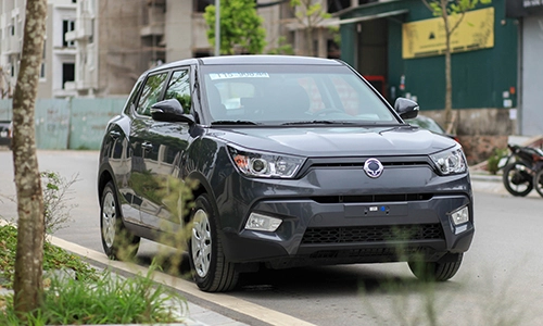  chi tiết ssangyong tivoli mt tại hà nội - 2