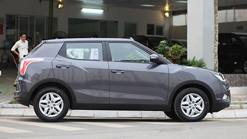  chi tiết ssangyong tivoli mt tại hà nội - 3