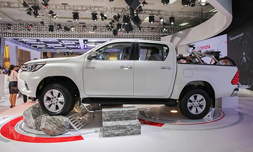  chi tiết toyota hilux 2016 - 2