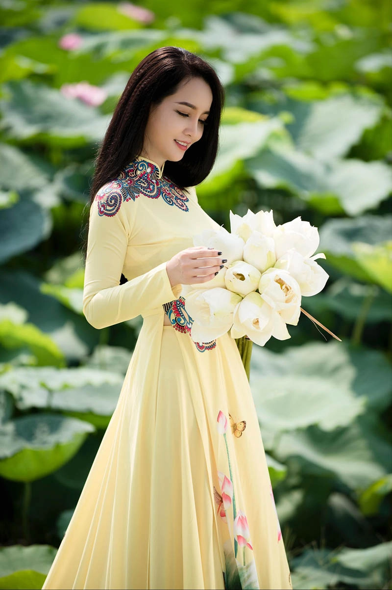 Con gái đã thành thiếu nữ mai thu huyền vẫn trẻ như gái còn son - 2