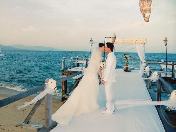 Đám cưới sao việt đây là lý do mỹ nhân showbiz chọn biển làm nơi tổ chức hôn lễ - 2