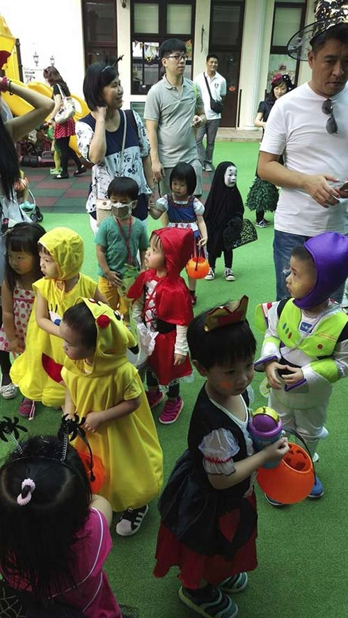 Đây mới là cô bé có màn hoá trang halloween lầy nhất khối mẫu giáo năm nay - 9