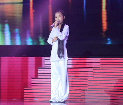 Đông nhi khóc nấc vì học trò the voice kids bị chỉ trích - 9