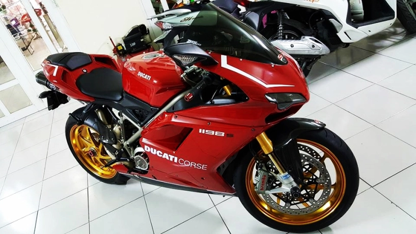 Ducati 1198s độ cực chất của biker việt - 1