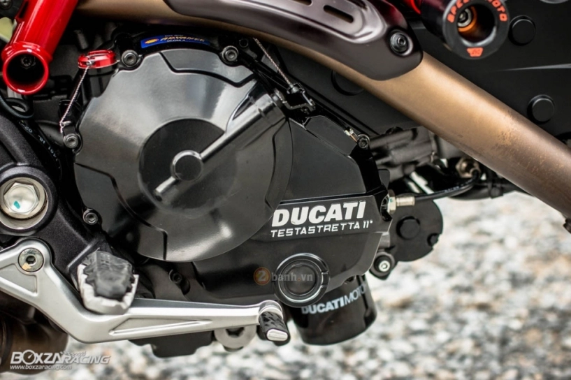 Ducati hypermotard đầy phong cách cùng một vài trang bị hàng hiệu - 11
