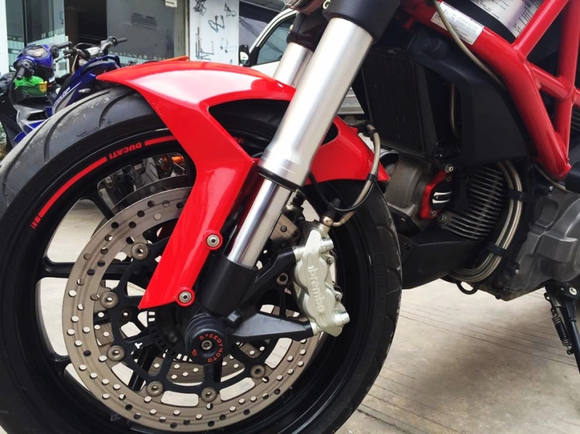 Ducati monster 796 sang chảnh với một loạt option hàng hiệu của biker việt - 3