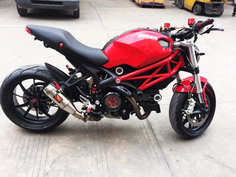 Ducati monster 796 sang chảnh với một loạt option hàng hiệu của biker việt - 7