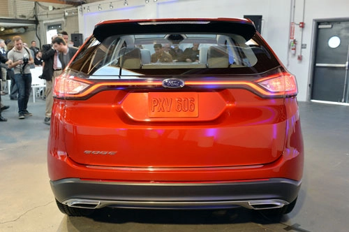  ford edge concept ra mắt tại los angeles auto show 2013 - 7