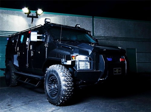  ford f-550 swat - xe chống đạn giá 300000 usd - 2