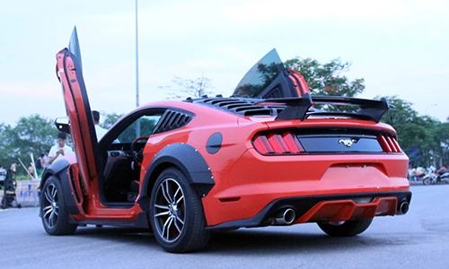  ford mustang 2015 độ cửa cắt kéo của tay chơi lào cai - 3