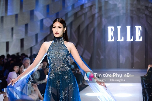 gà chiến của hà hồ tự tin catwalk cùng lan khuê mai ngô - 7