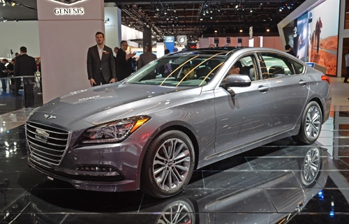  genesis g80 - đối thủ mercedes e-class giá 42000 usd - 1