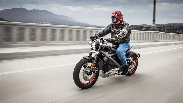 Harley-davidson công bố thời điểm bán ra mẫu siêu mô tô điện livewire - 6