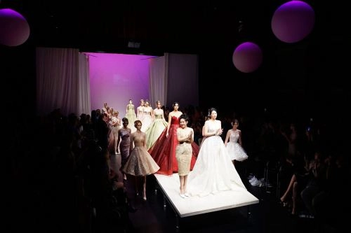 Hh hà kiều anh bất ngờ xuất hiện tại canada fashion week - 3