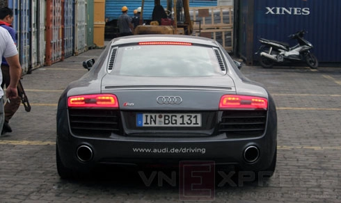  hình ảnh audi r8 v10 cập cảng sài gòn - 10