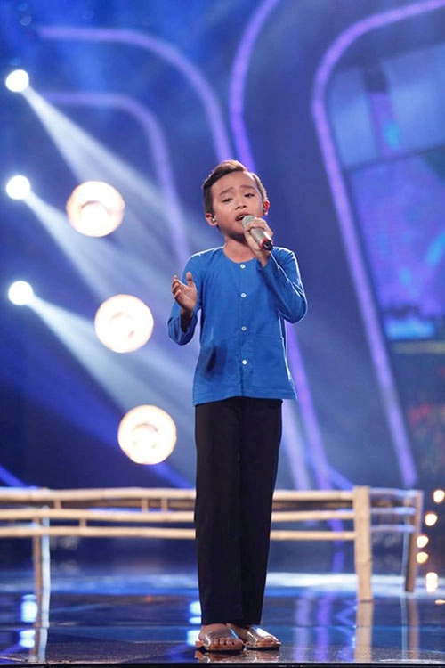 Hồ văn cường áp đảo bình chọn tại vietnam idol kids dù hát nấc - 3