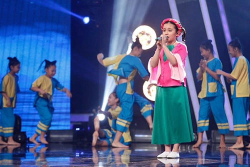 Hồ văn cường áp đảo bình chọn tại vietnam idol kids dù hát nấc - 6