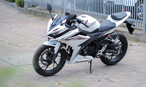  honda cbr150r 2016 đầu tiên về hà nội giá trên 100 triệu - 1