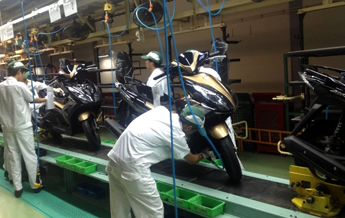  honda nâng sản lượng xe máy tại việt nam - 1