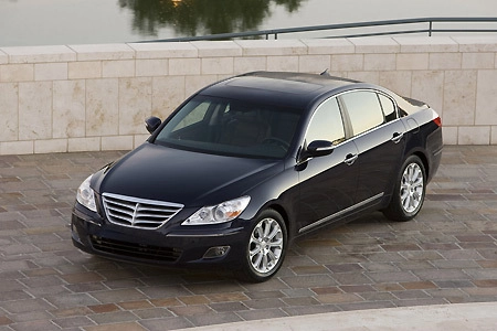  hyundai genesis đoạt giải xe của năm 2009 - 1