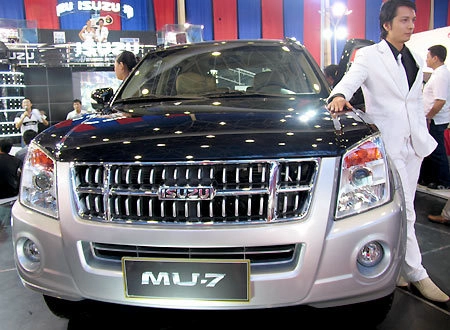  isuzu mu-7 tái xuất tại vietnam motorshow 2008 - 1