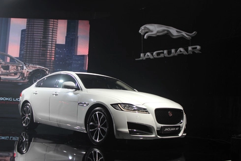  jaguar xf mới ra mắt thị trường việt nam - 1
