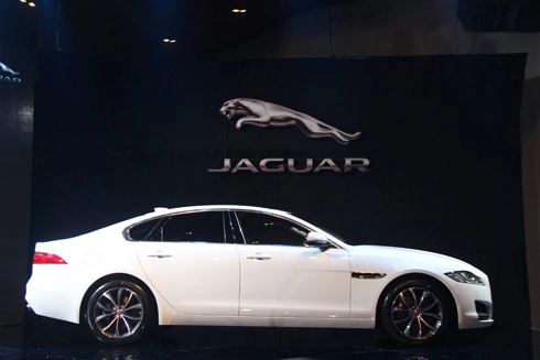  jaguar xf thế hệ mới ra mắt thị trường việt nam - 2