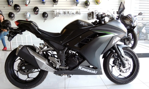  kawasaki ninja 300 2016 đầu tiên tại việt nam - 1