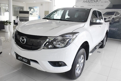  kia sedona và mazda bt-50 tăng giá tới 100 triệu từ 17 - 2