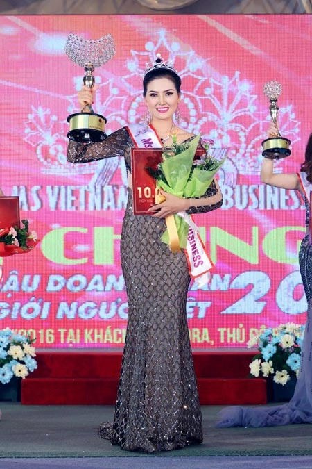 Kim thoa đăng quang hoa hậu doanh nhân thế giới người việt 2016 - 3