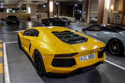  lamborghini aventador cháy rụi ở dubai - 3