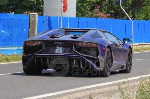  lamborghini aventador sv roadster lộ diện - 2