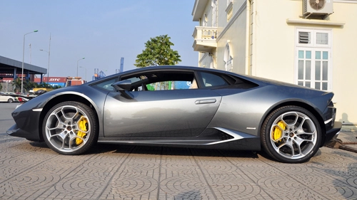  lamborghini huracan chính hãng tại việt nam - 2