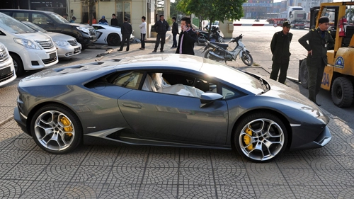  lamborghini huracan chính hãng tại việt nam - 3