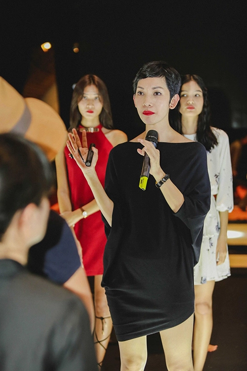 Lan khuê mai ngô cùng nhau tập catwalk chuẩn bị diễn elle show - 8