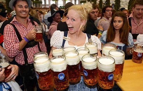 Lễ hội bia đức oktoberfest sôi động tại hà nội - 1