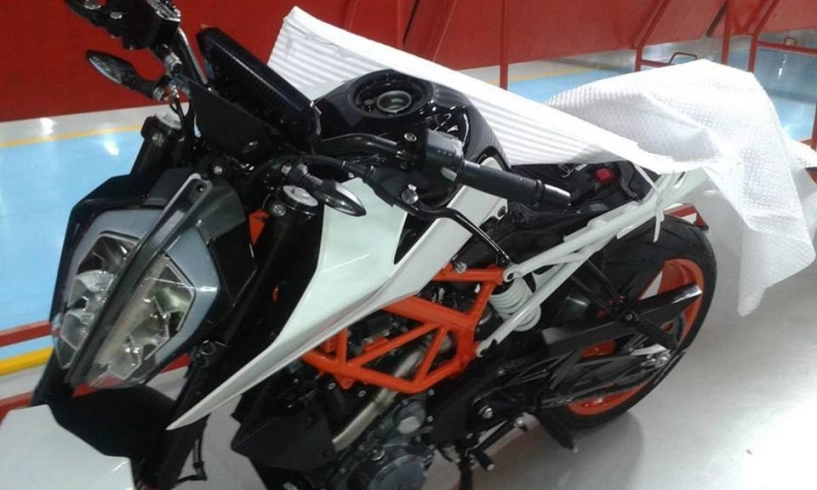 Lộ ảnh chiếc ktm duke 390 2017 phiên bản hoàn toàn mới - 1