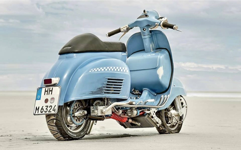 Loạt ảnh chiếc vespa 360cc xài nhông sên dĩa độ thêm két nước - 5