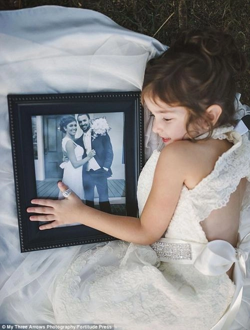 Lý do bé gái 4 tuổi mặc váy cưới chụp ảnh khiến nghìn người xúc động - 19