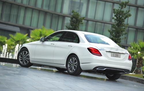  mercedes c-class thế hệ mới giá từ 14 tỷ tại việt nam - 2