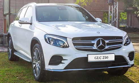  mercedes glc 250 4matic giá 75000 usd tại malaysia - 1