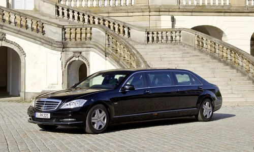  mercedes s-class pullman đắt gấp đôi phantom - 1