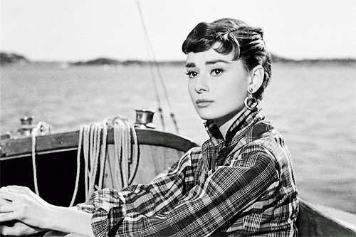 Minh chứng cho thấy audrey hepburn là biểu tượng thời trang không ai sánh bằng - 3