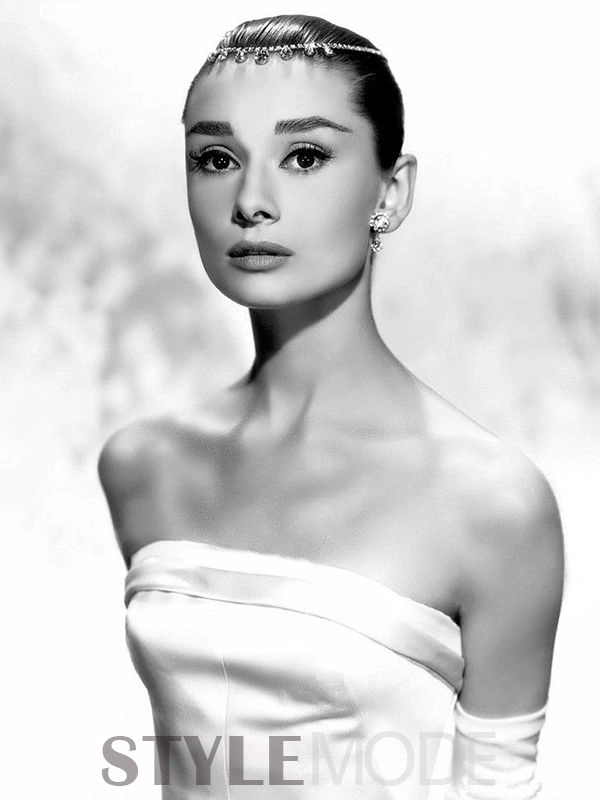 Minh chứng cho thấy audrey hepburn là biểu tượng thời trang không ai sánh bằng - 21