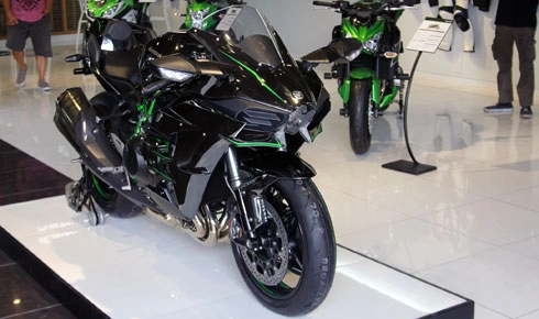  môtô kawasaki ninja h2 giá hơn 1 tỷ đồng tại việt nam - 2