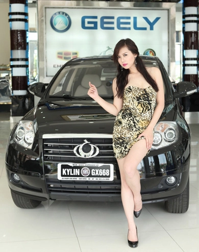  người đẹp việt làm duyên với geely - 7